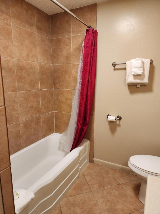 2 Bedroom Holiday Home Тропик Экстерьер фото